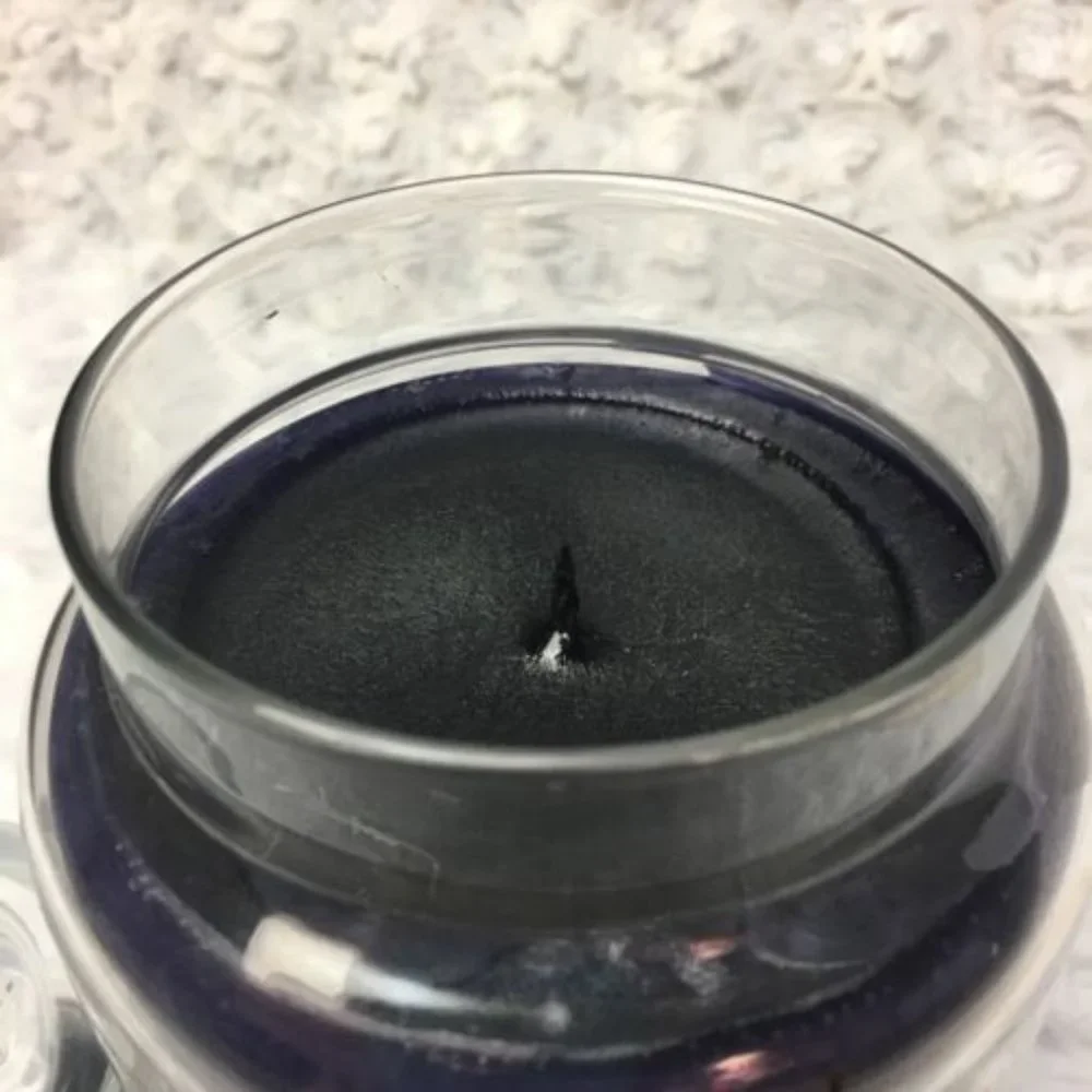 Boston Strong Rare Yankee Candle Commemorative Limited Edition 22 ounce Candle‎